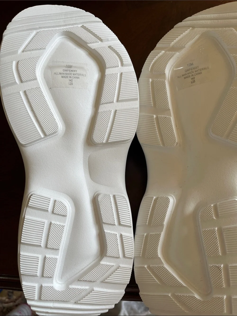 GUESS White Quilted Logo Slide Sandals